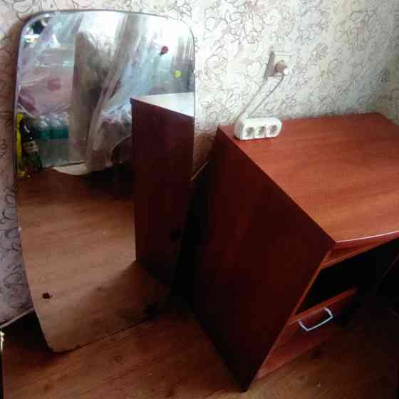 Зеркало на стену на основе Донецк