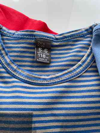 Продам лонгслив , 5-6 лет Донецк