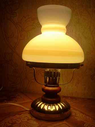 лампа настольная Макеевка