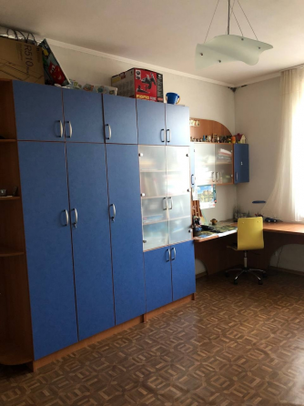 Продам 3х комнатную квартиру Донецк