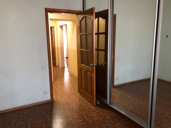 Продам 3х комнатную квартиру Донецк