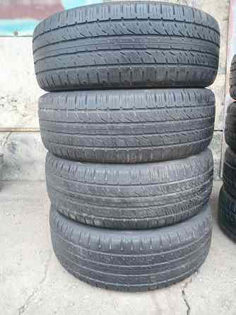 Продаю резину летнюю 235 65 17 Донецк