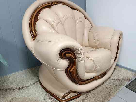 Кожаный диван 3+2+1 Макеевка