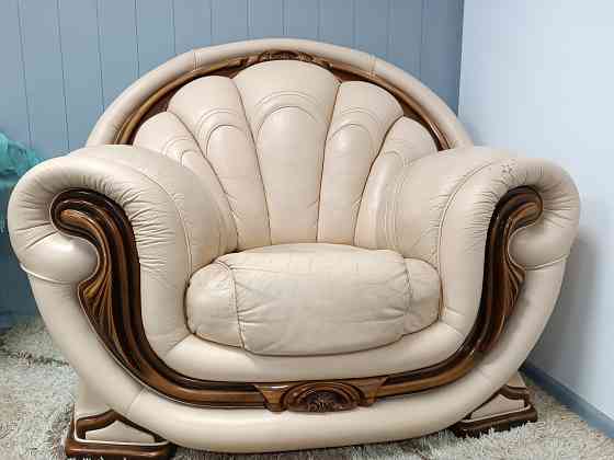 Кожаный диван 3+2+1 Макеевка