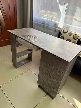 Маникюрный стол Макеевка