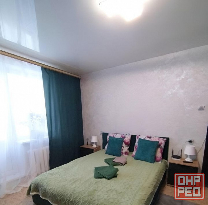 Сдаю двухкомнатную квартиру Калининский район, Безалкогольный Донецк - изображение 1