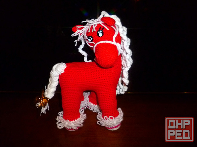 Вязаная игрушка " Огненная лошадь" Донецк - изображение 1