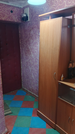 Продажа 2 к. квартиры 2/5 г. Харцызск(центр) ул. Октябрьская,88 Харцызск