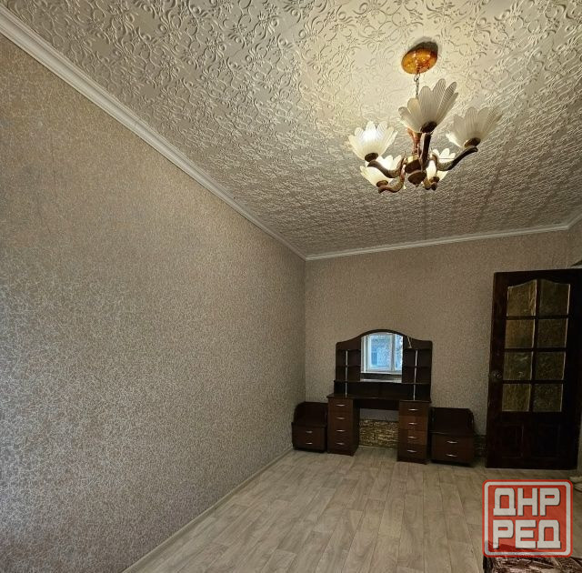 Сдается большая, светлая 3комн. квартира-студия на длительный срок в Будённовском районе на Заперева Донецк - изображение 1