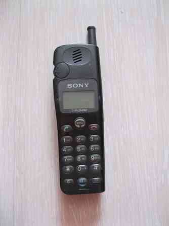 в коллекцию Sony CMD-CD5 под сим карту с зарядным Донецк