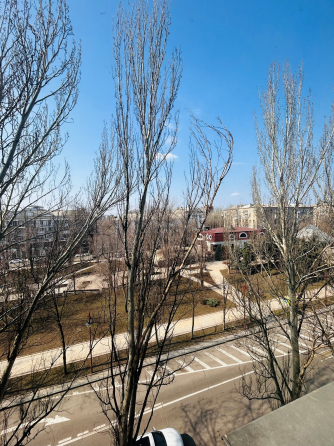 Продается крупногабаритная 3 комнатная квартира в центре г. Донецка, Ворошиловский район, бул. Донецк