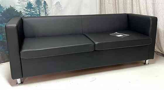 Продам бизнес-диван с креслами Донецк