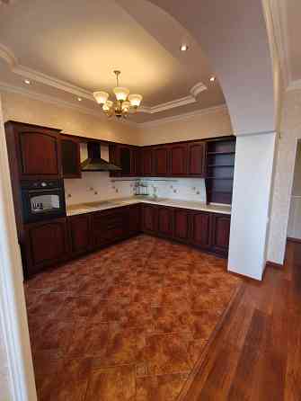 Трёшка в жк"Центральный" Донецк