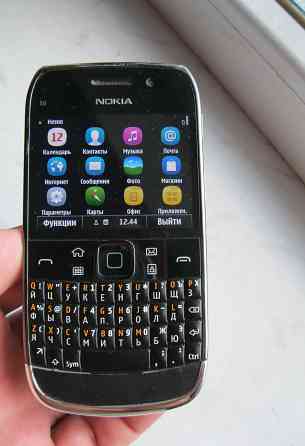Оригинальный смартфон Nokia E6 8Gb (QWERTY+сенсор)+зарядное Донецк