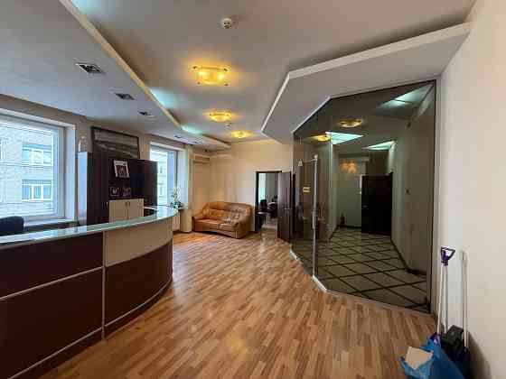 Продажа Коммерческой Недвижимости - 700 кв.м² . Отдельно Стоящего Здания - Проспект Ильича 93б Донецк