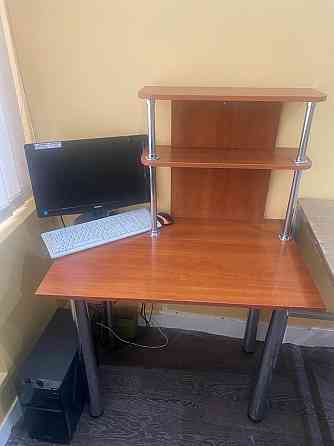 Компьютерный стол 2000 р. Донецк