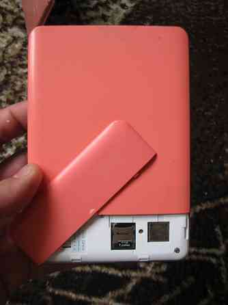 Электронная книга E-Ink (электронные чернила) Qumo Colibri Донецк