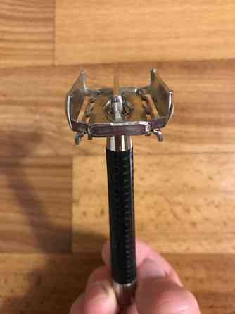 Бритвенный станок-бабочка, советский. Донецк