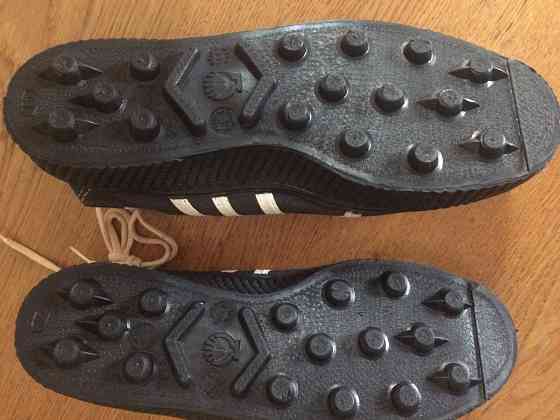 Шипованные ( футбольные ) Кеды р.41. Новые. Донецк