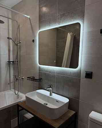 Сдается новая однокомнатная квартира c куxней и уютной cпaльнeй c сoвмещенным c cану Мариуполь