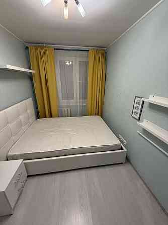 дам двухкомнатную квартиру в ворошиловском районе Донецк