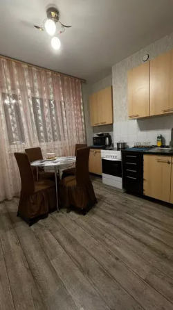 Сдается двухкомнатная квартира, Ворошиловский рн Донецк