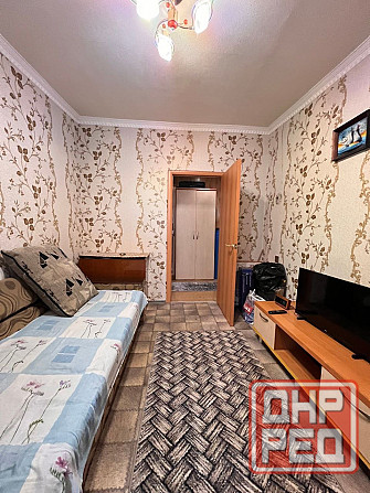 Продажа 2-х комн. квартиры в Центрально-Городском районе г. Макеевка, ул. Ленина,15 линия,коф.Питер Макеевка - изображение 2