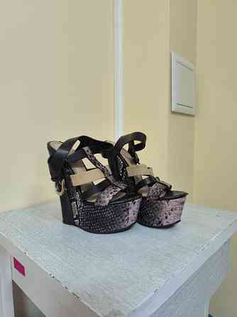 Босоножки Донецк