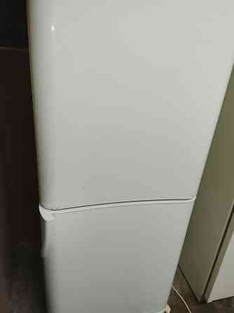 Большой холодильник Индезит Донецк