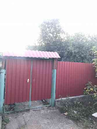 Продам дом Текстильщик рядом 100 м2 с капитальным ремонтом, гараж, беседка ,8 сот Донецк