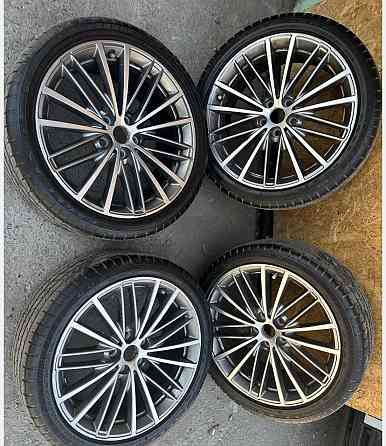 Продам оригинальные диски в сборе с резиной б/у для BMW 5 G30 R19 Луганск