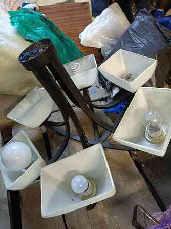 Люстра на потолок на 6 плафонов Донецк