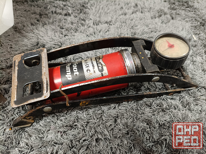 Насос автомобильный с манометром ножной Донецк - изображение 1