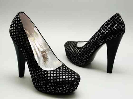 Отдам под реализацию женскую обувь Донецк