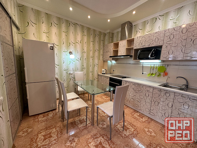 Сдаётся 3-комнатная квартира в центре Донецка, вода горячая и холодная круглосуточно Донецк - изображение 1