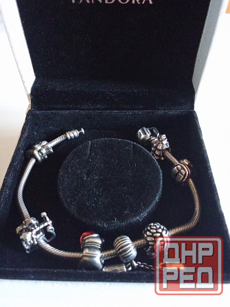 Продам серебряный оригинальный браслет Pandora с шармами. Донецк - изображение 1
