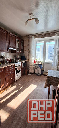 Продам 3ком Макеевка, мкр-н Солнечный Макеевка - изображение 1