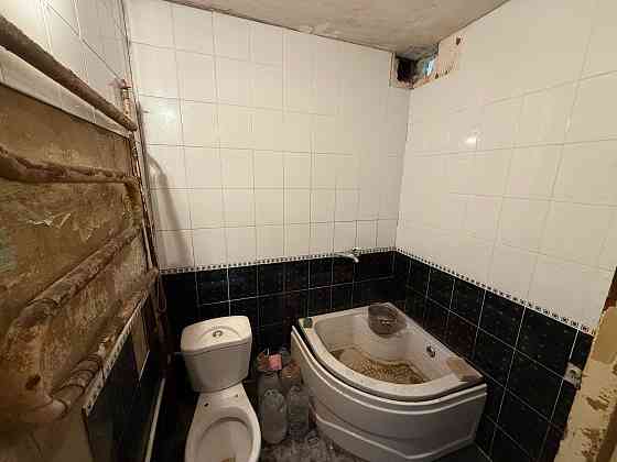 Продам 1 комн. кв., 31.2 кв.м., 1/5 эт. - Макеевка, кв-л Северный, маг. Авангард Макеевка