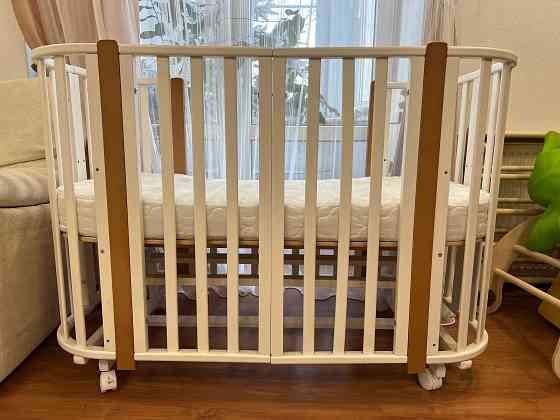 Детская кроватка ( манеж ) с матрасом, бортиками и простынями Донецк