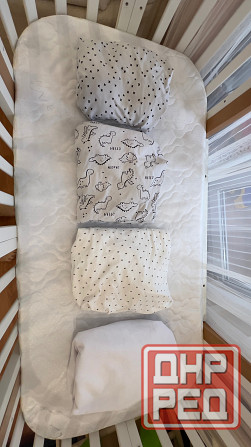 Детская кроватка ( манеж ) с матрасом, бортиками и простынями Донецк - изображение 7