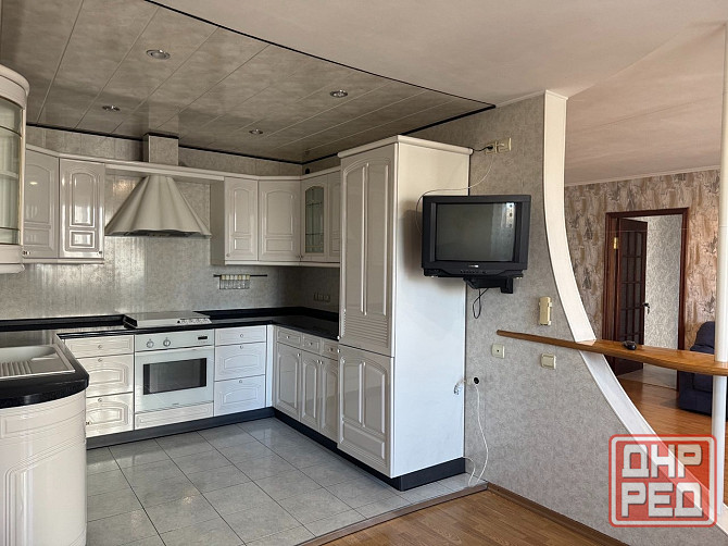 Продаётся 4-комнатная квартира 90 м² в центре города, ул. Челюскинцев Донецк - изображение 2