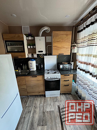 Квартира посуточно от собственника с хорошим ремонтом , накопительным баком и всеми удобствами ! Донецк - изображение 3