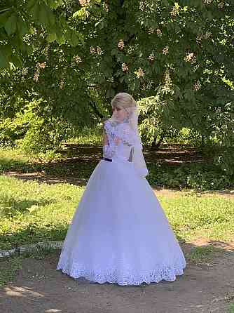 Тем временем, маня "за-замуж" Донецк