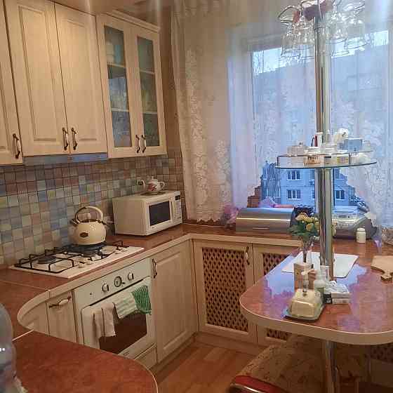 м-н Широкий, ул. Шутова, 2к. кв-ра, ЕВРОремонт, чешка, 6/9 Донецк