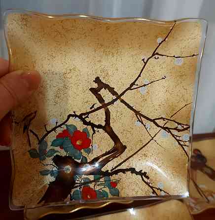 Блюдо с тарелками Донецк