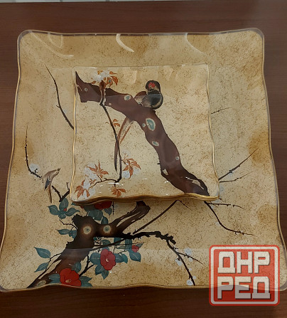 Блюдо с тарелками Донецк - изображение 1