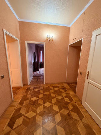 Продажа 5-ти комн. квартиры + гараж в Центрально-Городском районе г. Макеевка, Шевченковский дом Макеевка