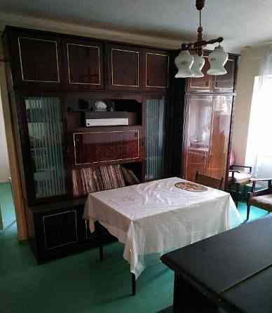 Продается 2 комнатная квартира пл. Конституции Ворошиловский р-н Донецк