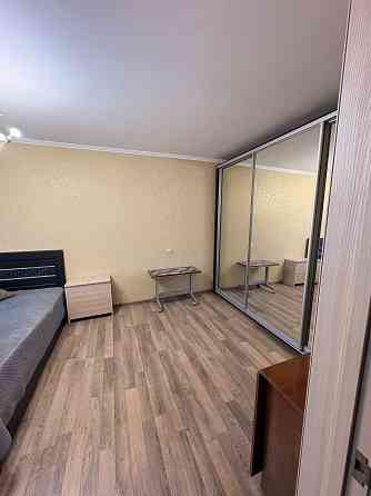 Срочно сдам 2-х комнатную квартиру Левый берег (пр. Ленинградский) Мариуполь