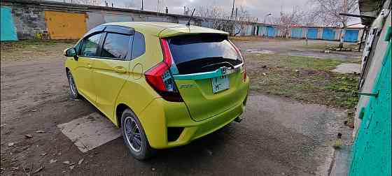 Honda Fit Зугрэс